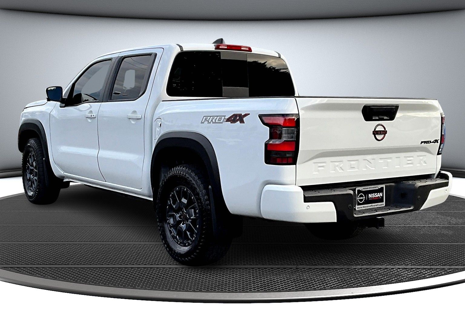 2023 Nissan Frontier PRO-4X photo 4