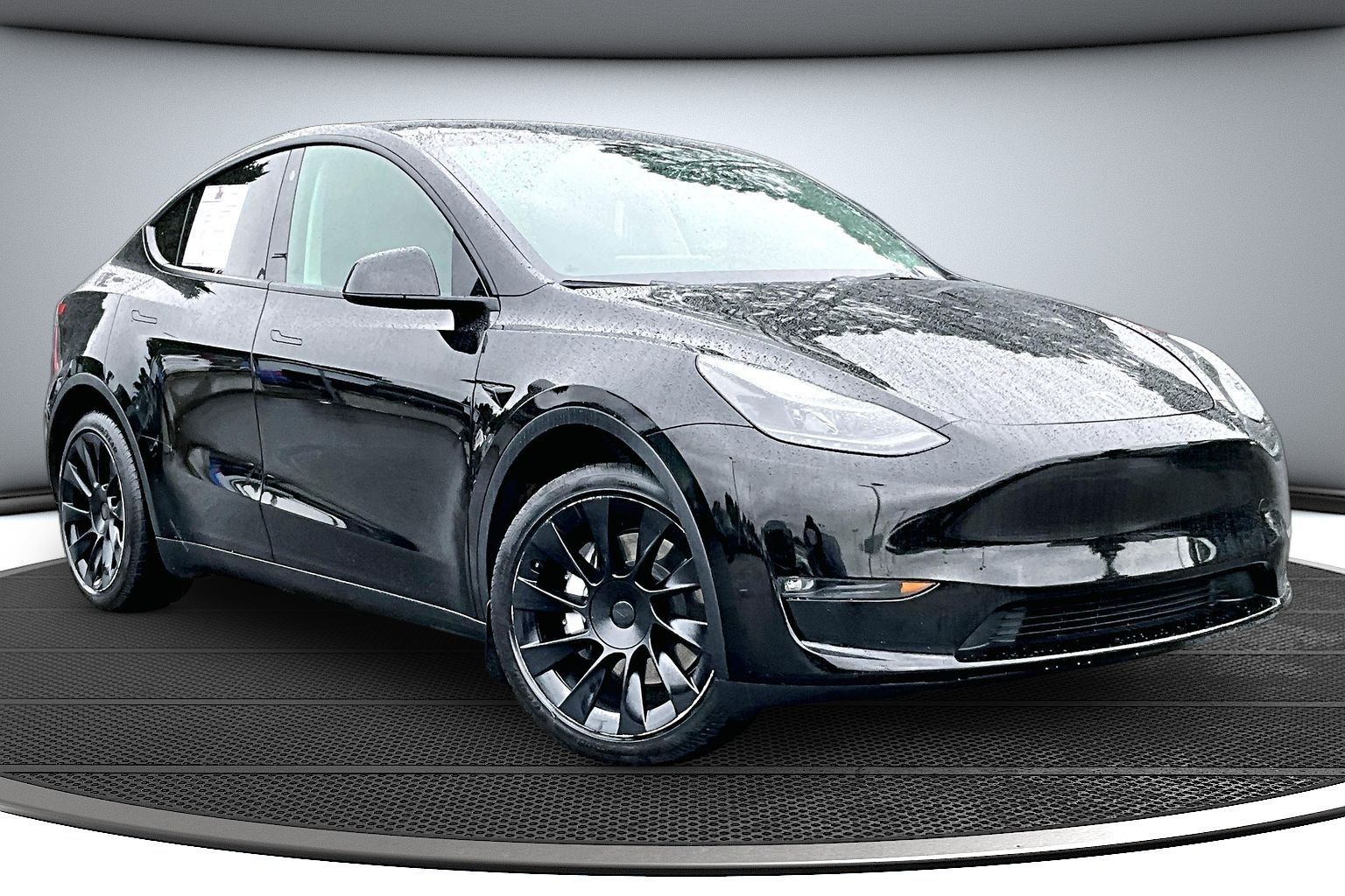 2023 Tesla Model Y Long Range Dual Motor All-Wheel Drive's photo