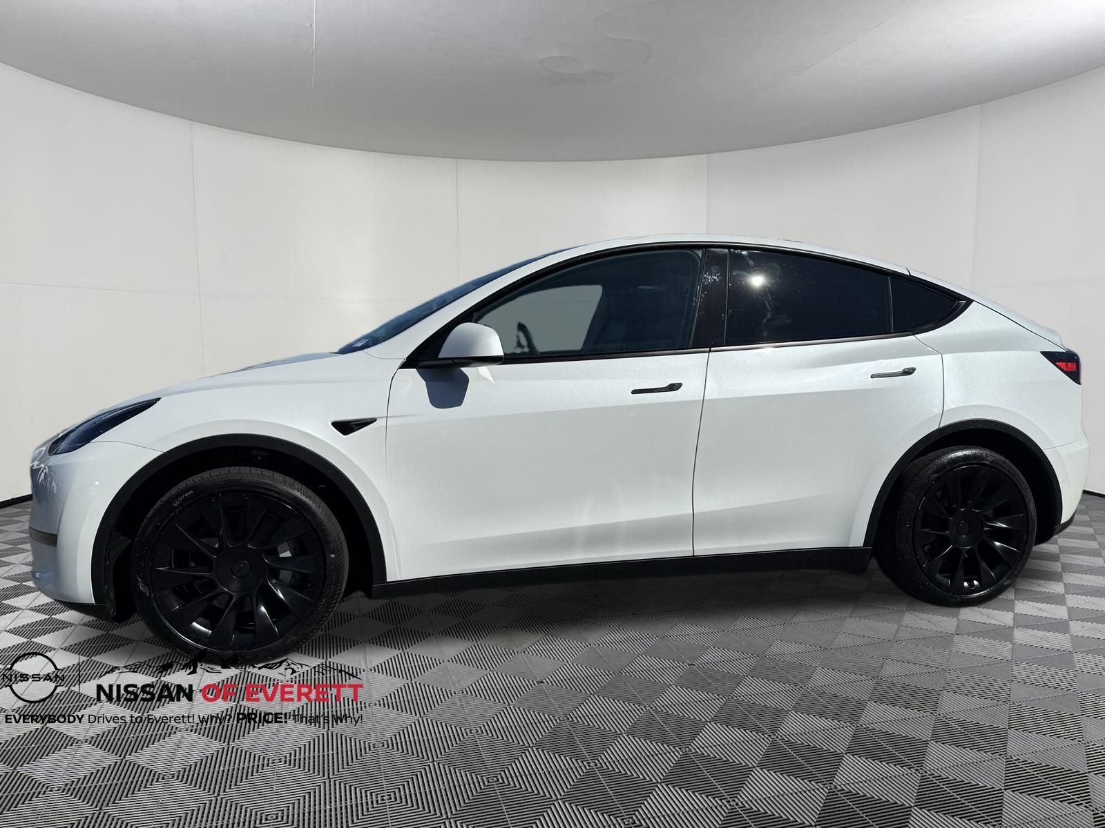 Used 2021 Tesla Model Y Long Range with VIN 5YJYGDEE2MF159216 for sale in Everett, WA