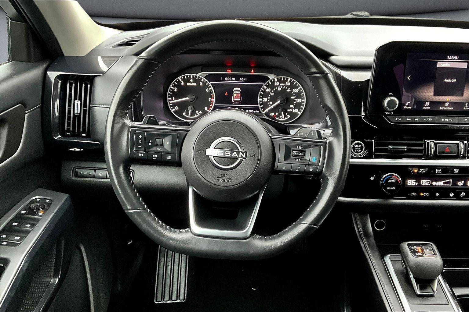 2024 Nissan Pathfinder SV - Photo 8