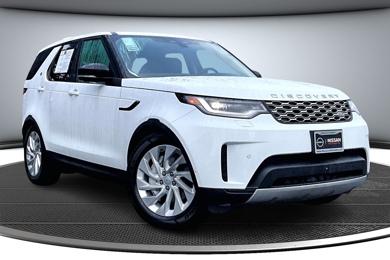 2024 Land Rover Discovery S's photo