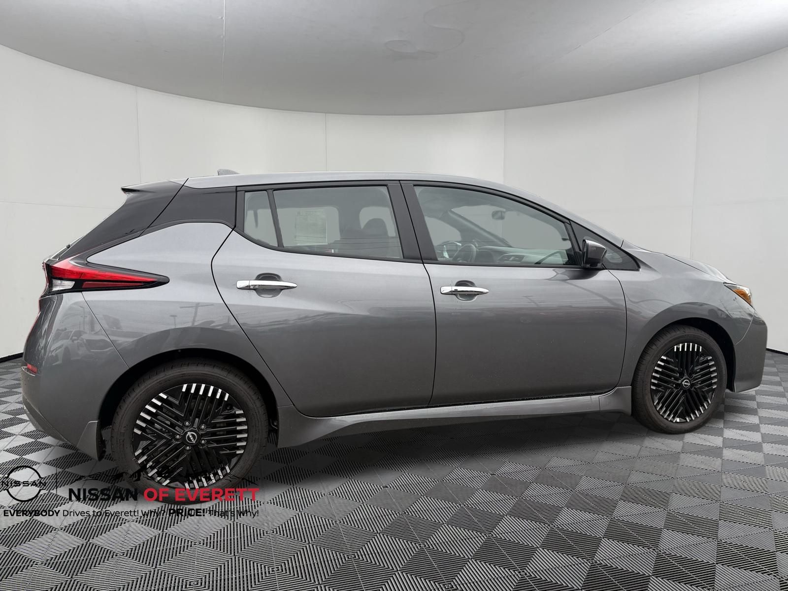 2025 Nissan Leaf SV Plus photo 2