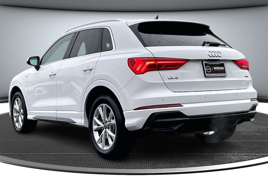 Used 2024 Audi Q3 45 S line Premium SUV