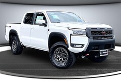 2026 Nissan Frontier PRO-4X w/R Package Truck