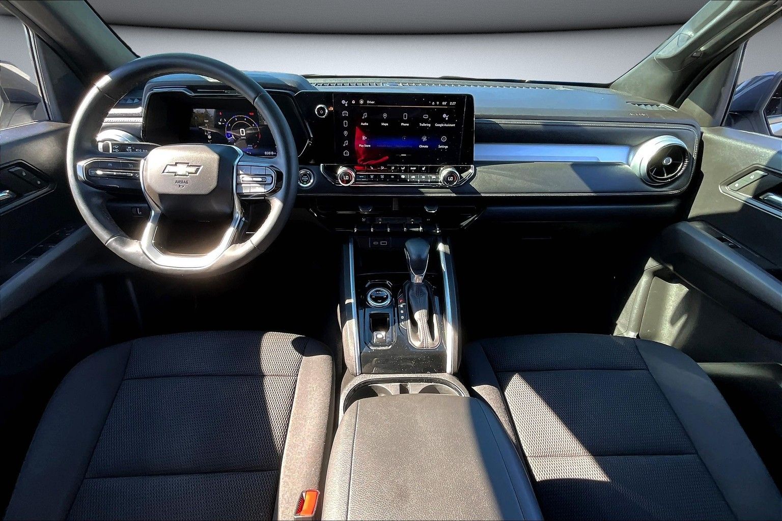 2023 Chevrolet Colorado LT - Photo 8