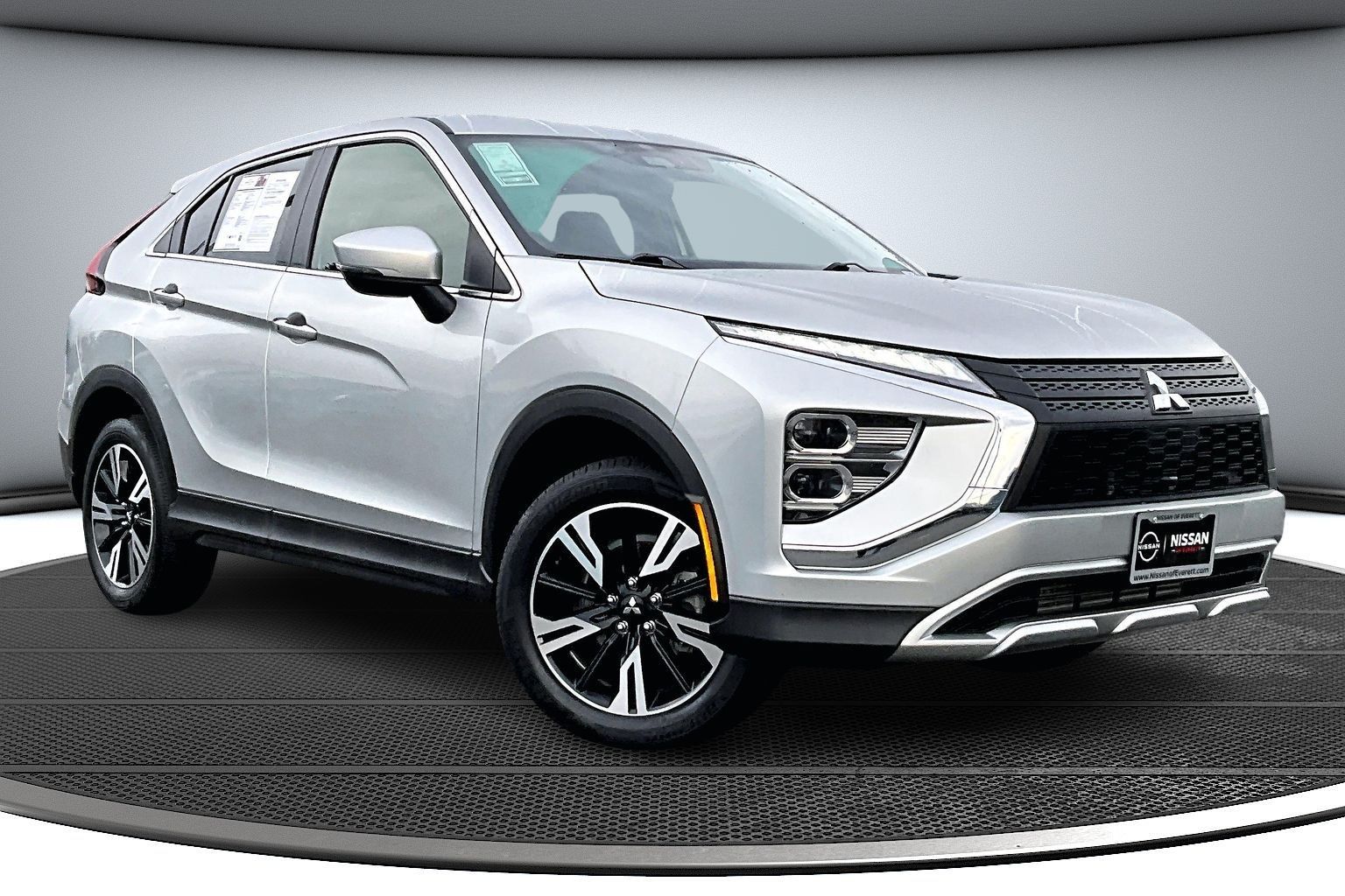 2024 Mitsubishi Eclipse Cross SE's photo