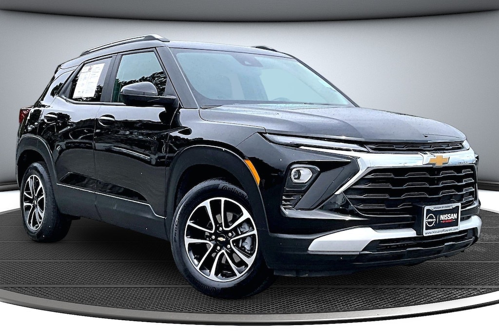 Used 2025 Chevrolet Trailblazer LT SUV