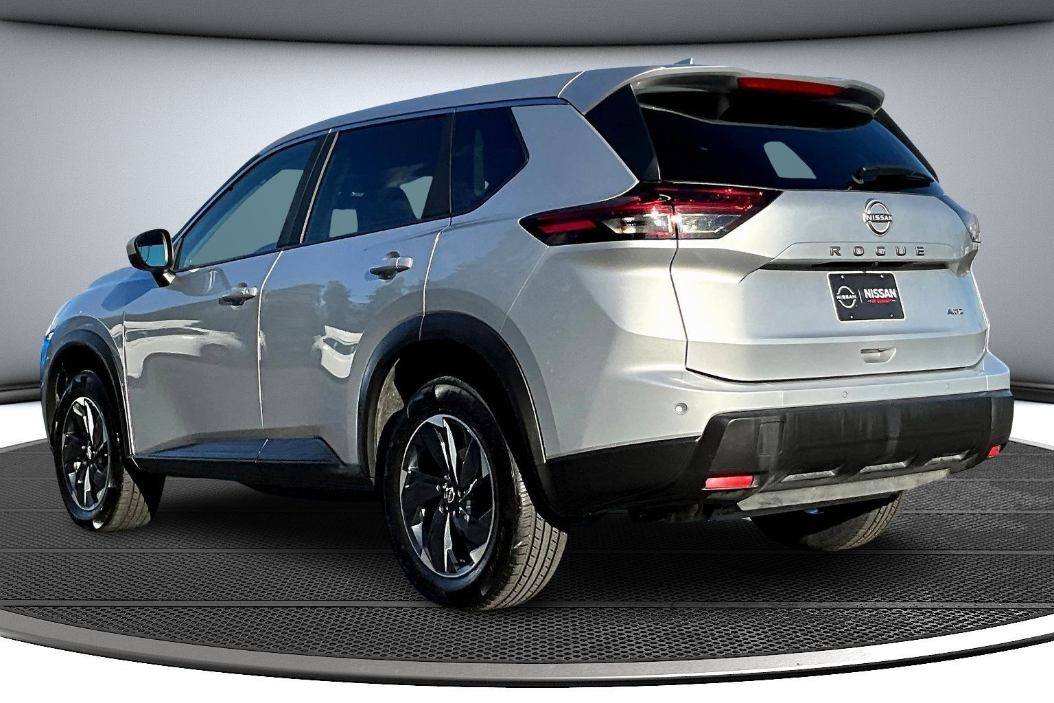 2025 Nissan Rogue SV photo 4