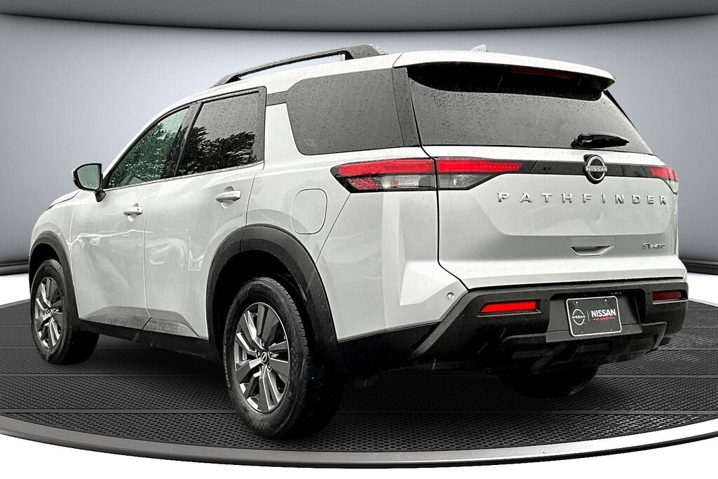 Used 2024 Nissan Pathfinder SV SUV