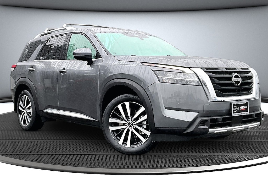 Used 2023 Nissan Pathfinder Platinum SUV