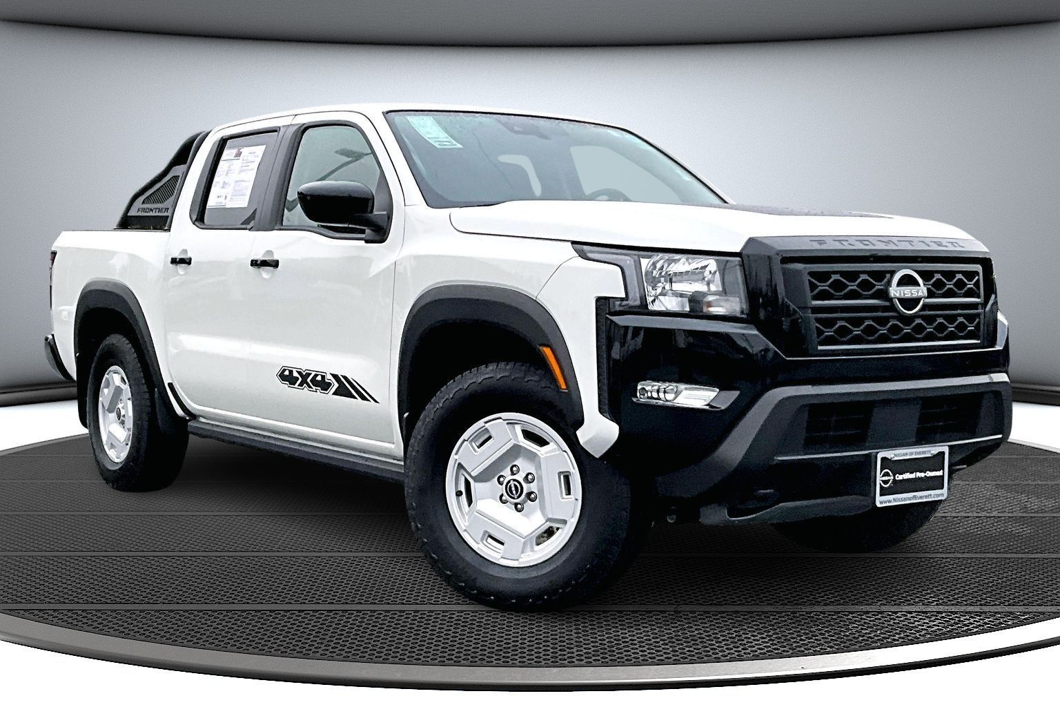 2024 Nissan Frontier SV's photo