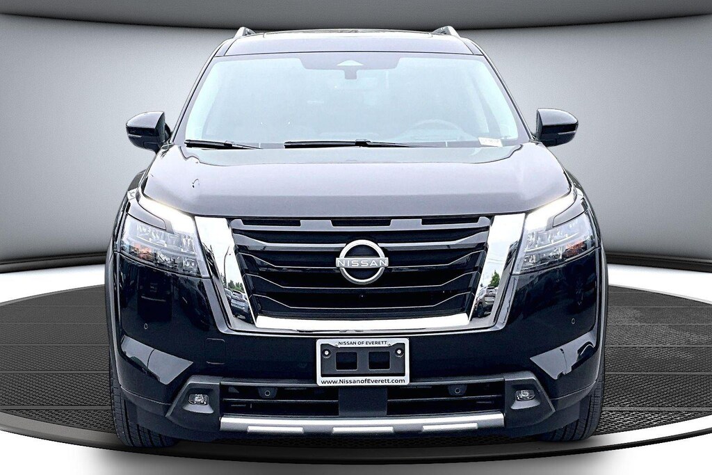 Used 2025 Nissan Pathfinder Platinum SUV