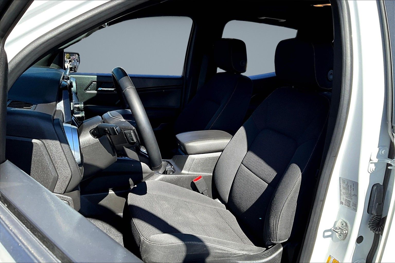 2023 Chevrolet Colorado LT - Photo 21