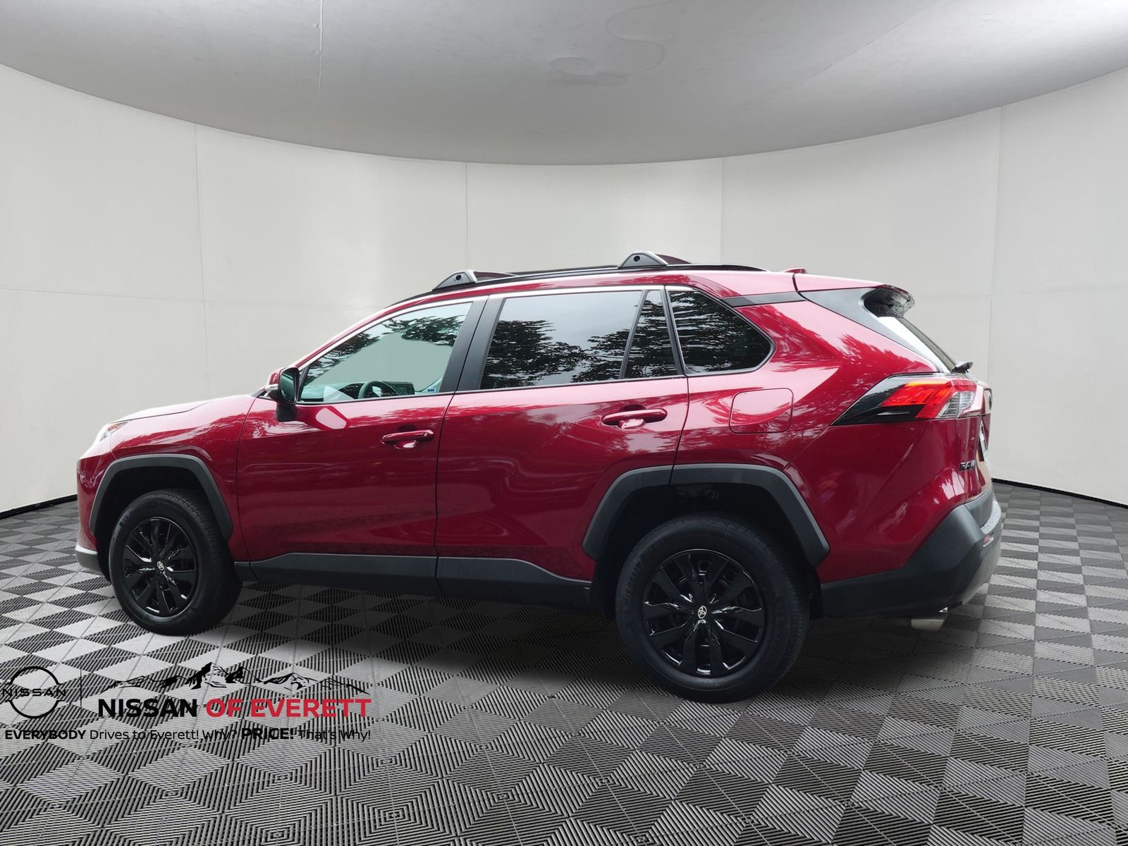 Used 2021 Toyota RAV4 LE with VIN 2T3G1RFV1MW239626 for sale in Everett, WA