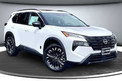 2026 Nissan Rogue Dark Armor 2026.5