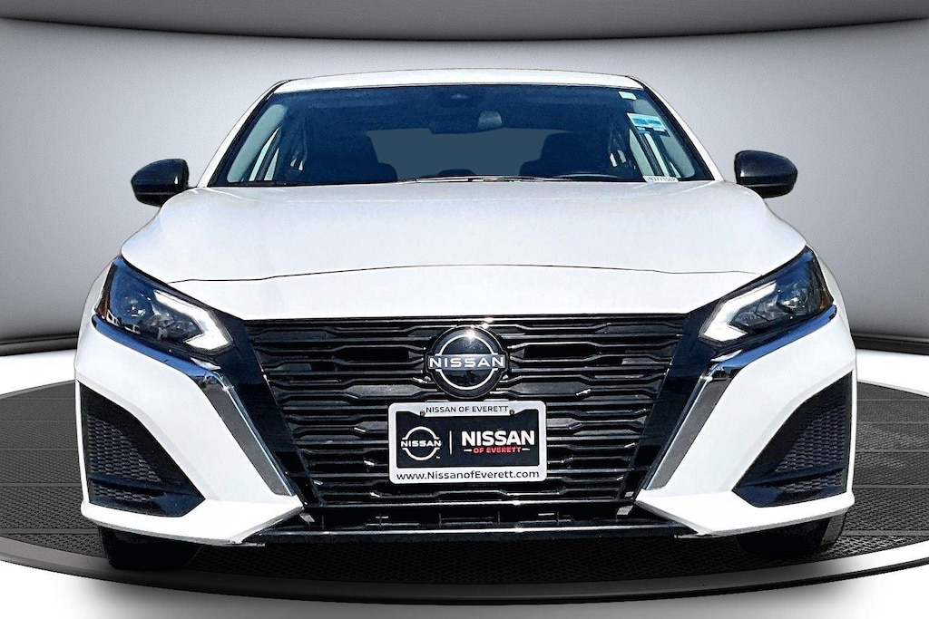 Used 2025 Nissan Altima SV Sedan
