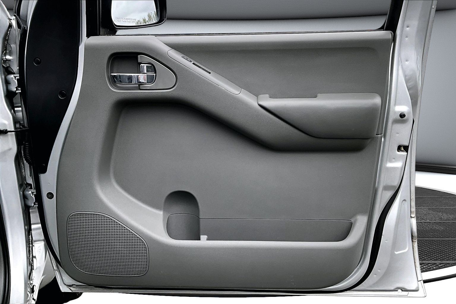 2013 Nissan Frontier SV - Photo 26