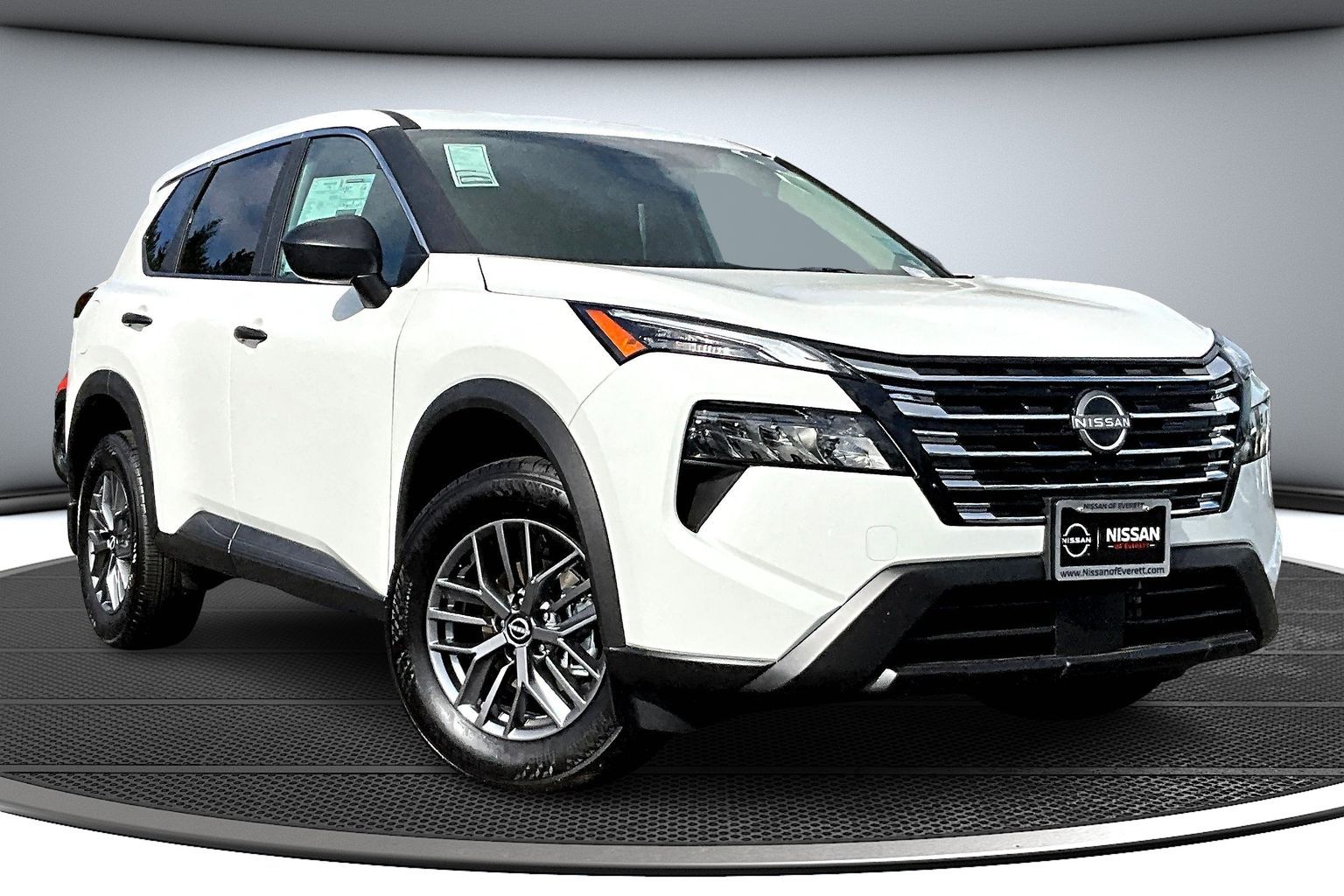 2025 Nissan Rogue S's photo