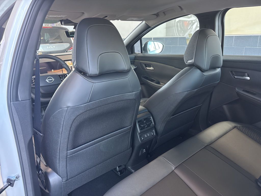 2026 Nissan LEAF Platinum+ - Photo 37