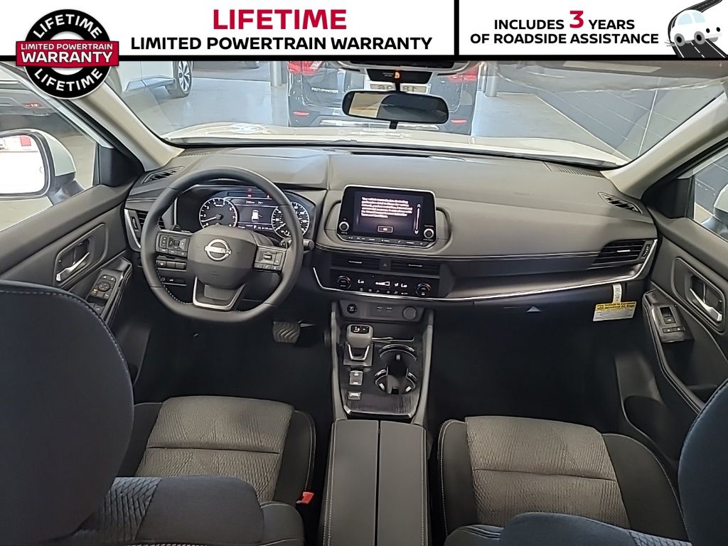2025 Nissan Rogue SV - Photo 24
