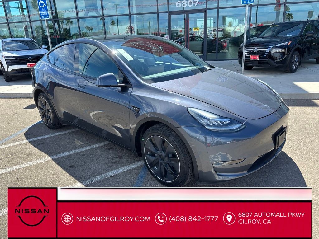 Used 2021 Tesla Model Y Long Range with VIN 5YJYGDEE0MF142267 for sale in Gilroy, CA