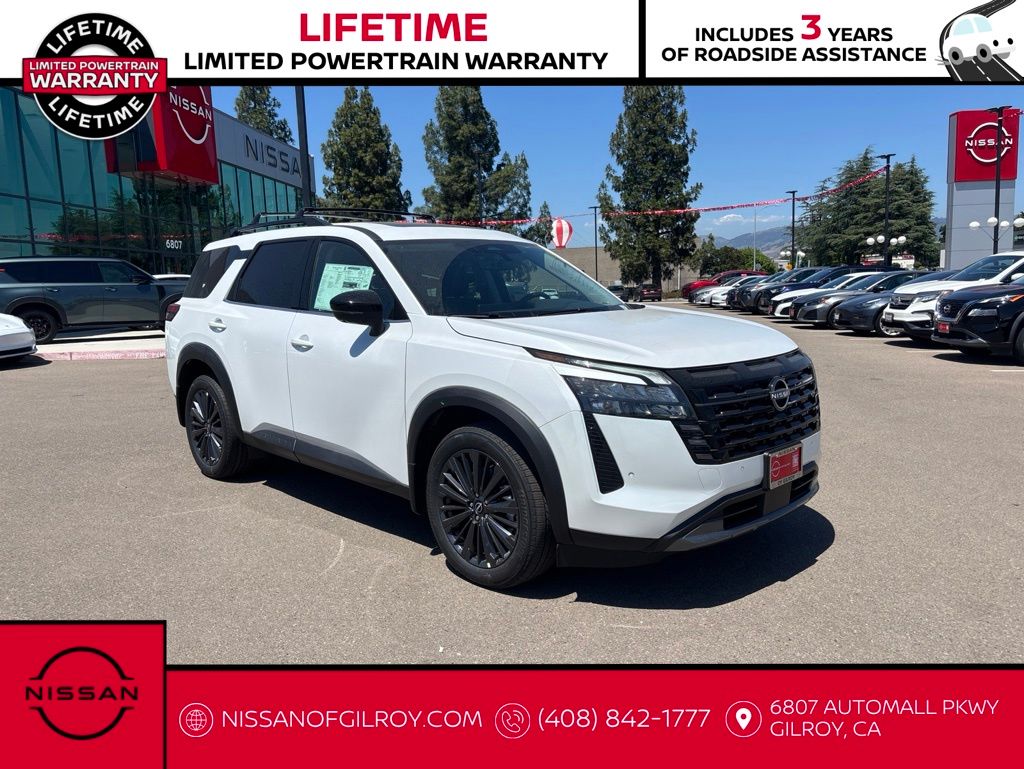 2026 Nissan Pathfinder SL 4WD's photo
