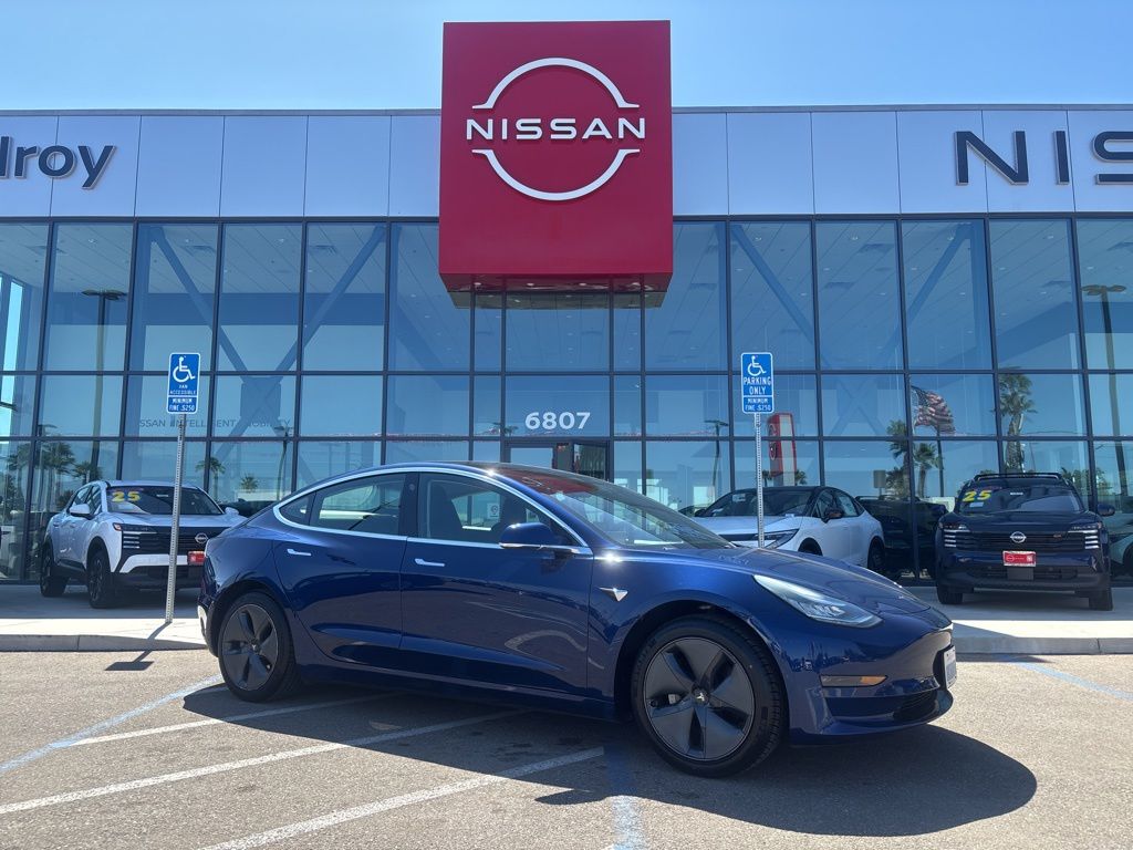 2019 Tesla Model 3 Standard Range Plus's photo