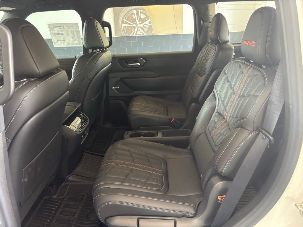 2026 Nissan Armada PRO-4X - Photo 34