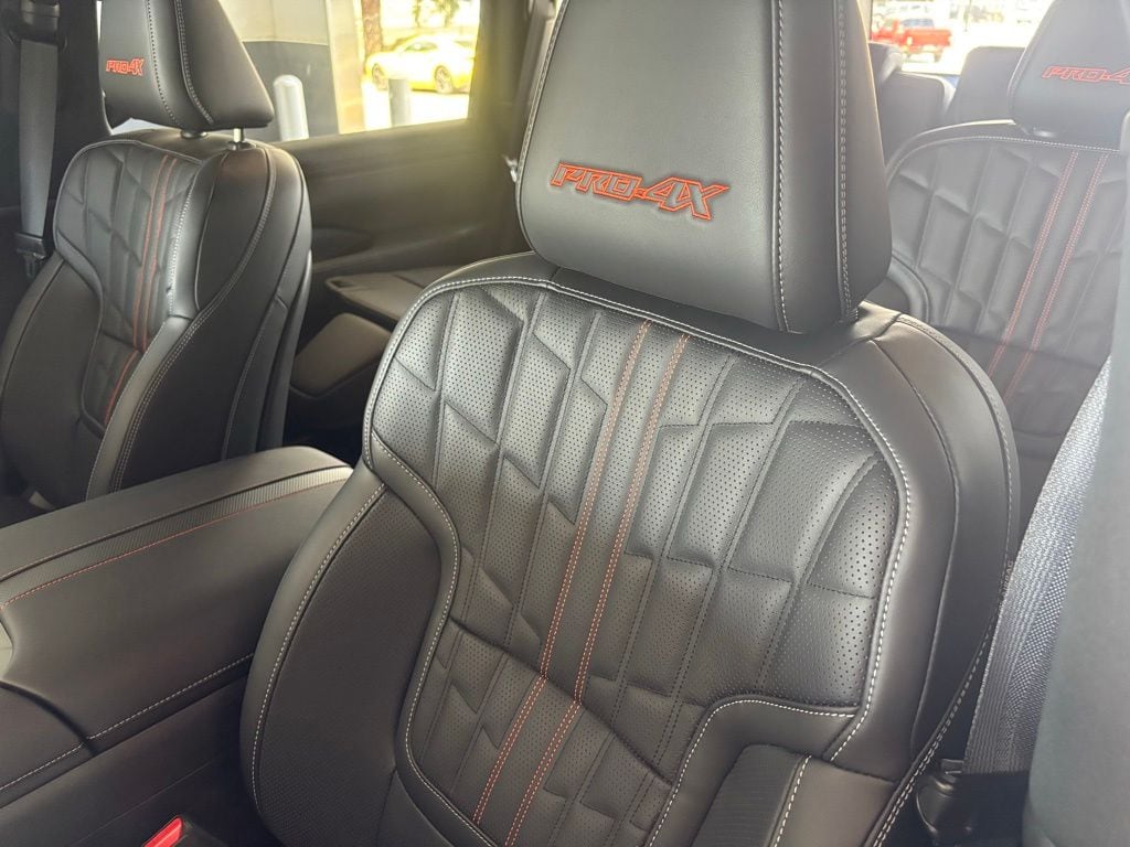 2026 Nissan Armada PRO-4X - Photo 17