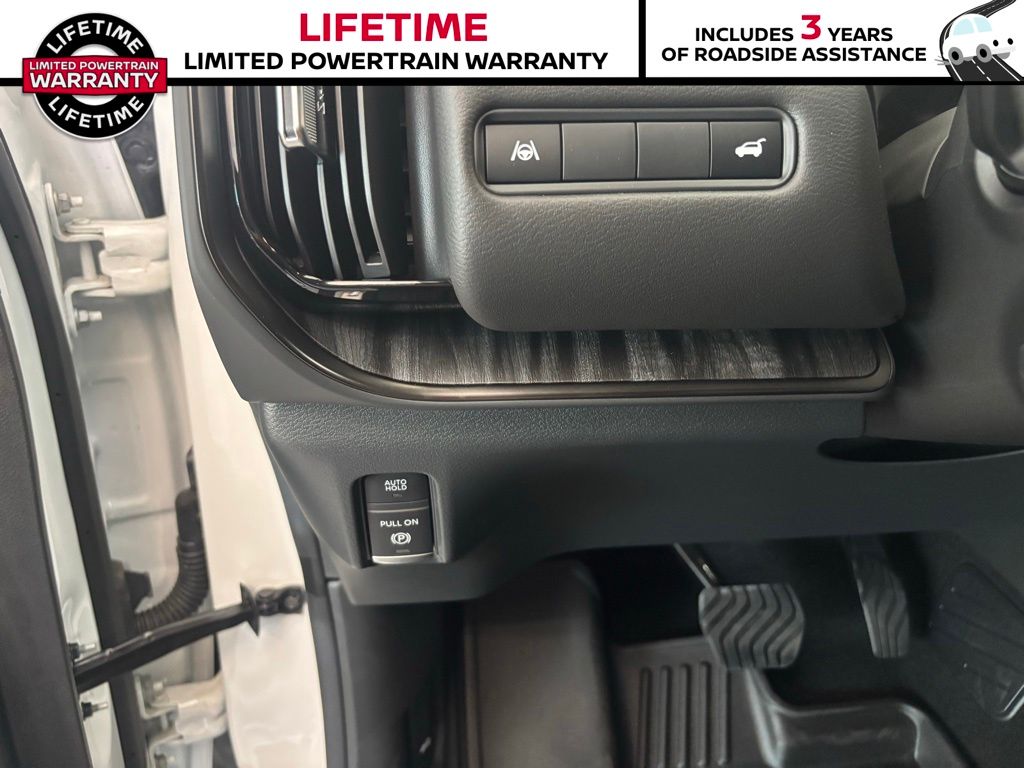 2026 Nissan Armada PRO-4X - Photo 20