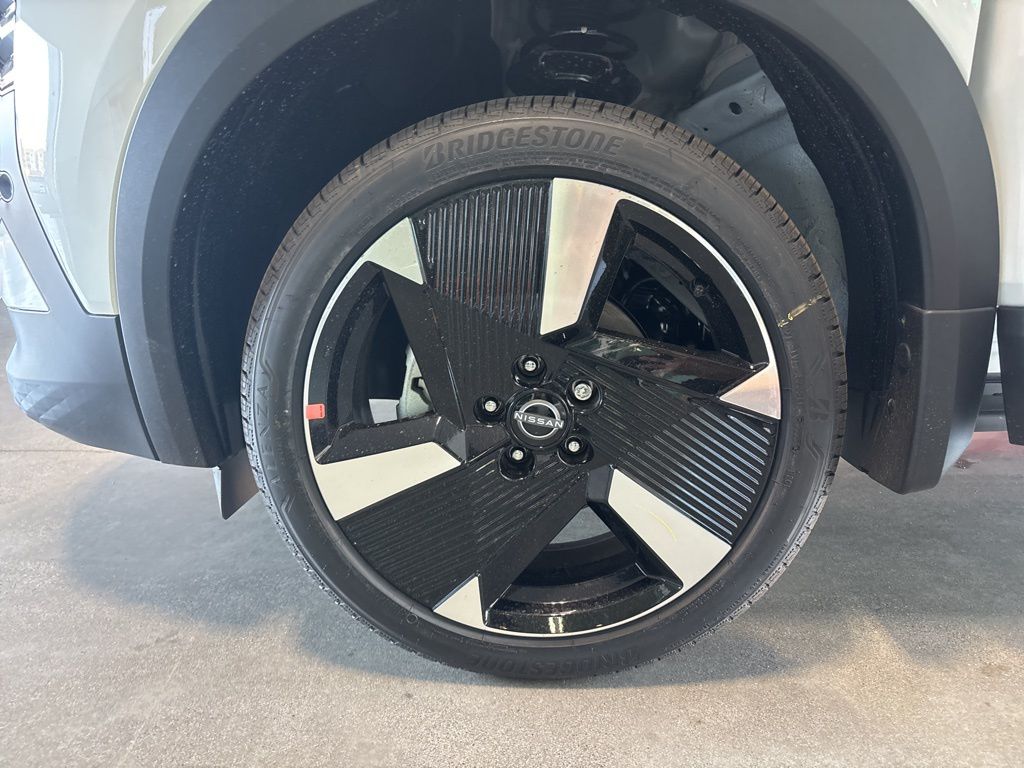 2026 Nissan KICKS SR - Photo 32
