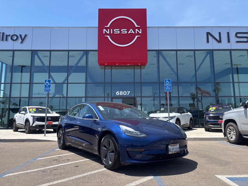 2019 Tesla Model 3 Standard Range Plus's photo