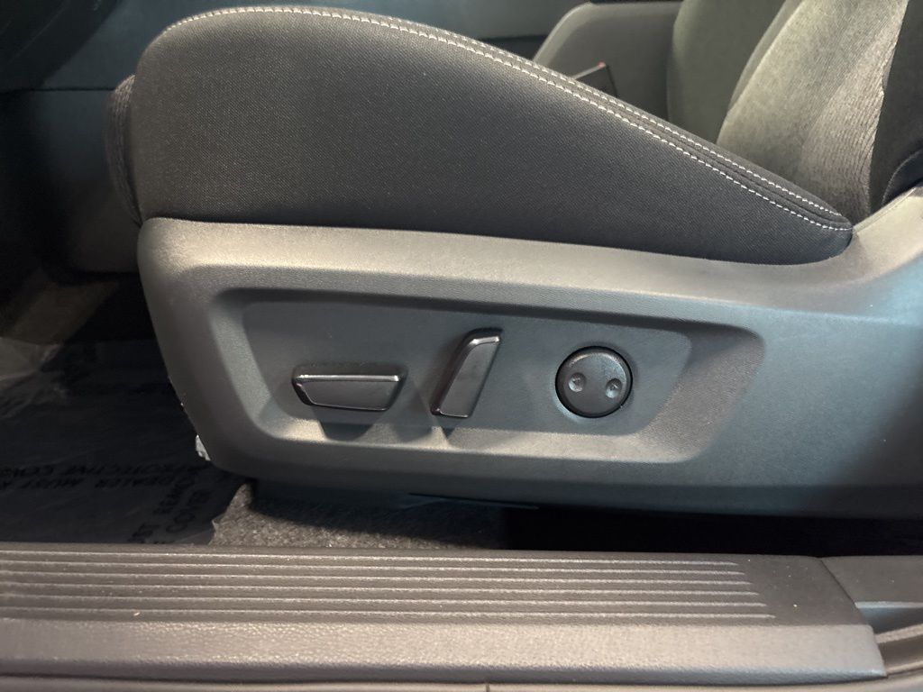 2026 Nissan Rogue SV - Photo 20