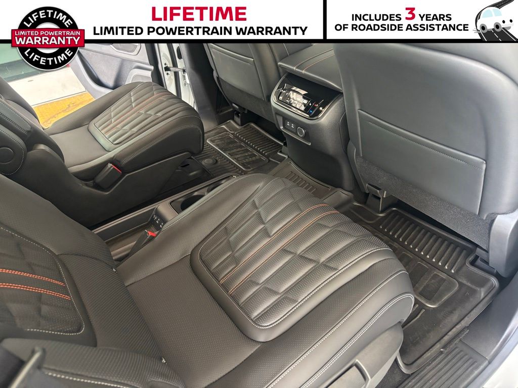 2026 Nissan Armada PRO-4X - Photo 39