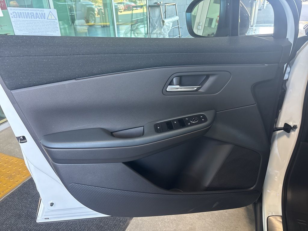 2026 Nissan LEAF SV+ - Photo 17