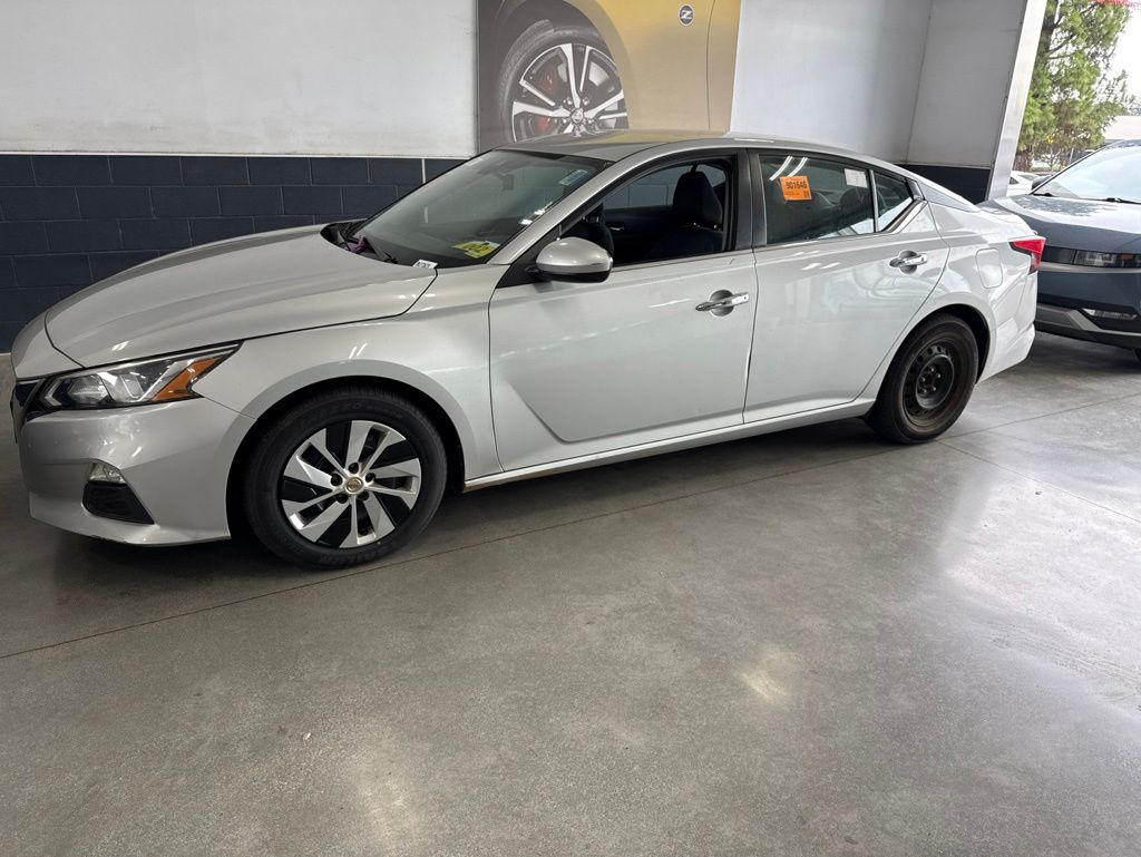 2021 Nissan Altima 2.5 S's photo