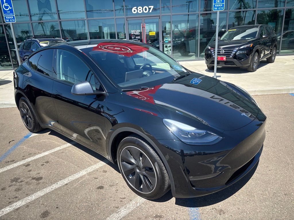 Used 2024 Tesla Model Y Long Range with VIN 7SAYGDEEXRF984978 for sale in Gilroy, CA