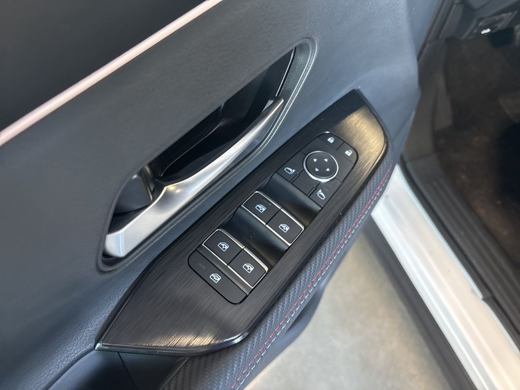 2026 Nissan KICKS SR - Photo 15