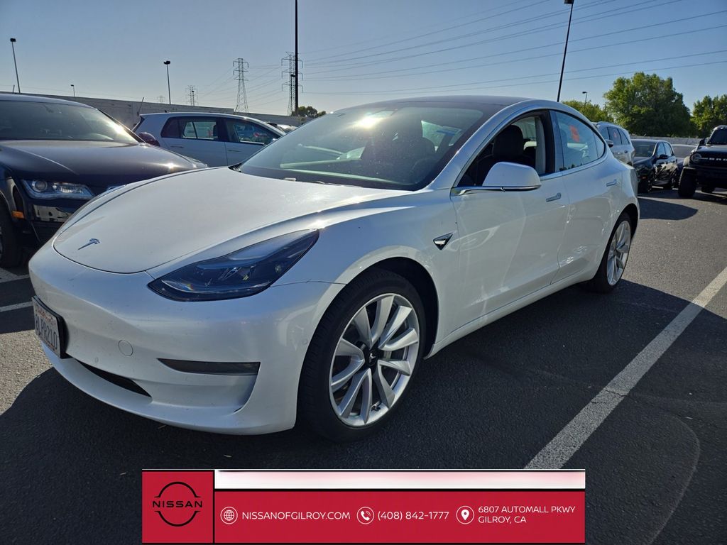 2019 Tesla Model 3 Standard Range Plus's photo