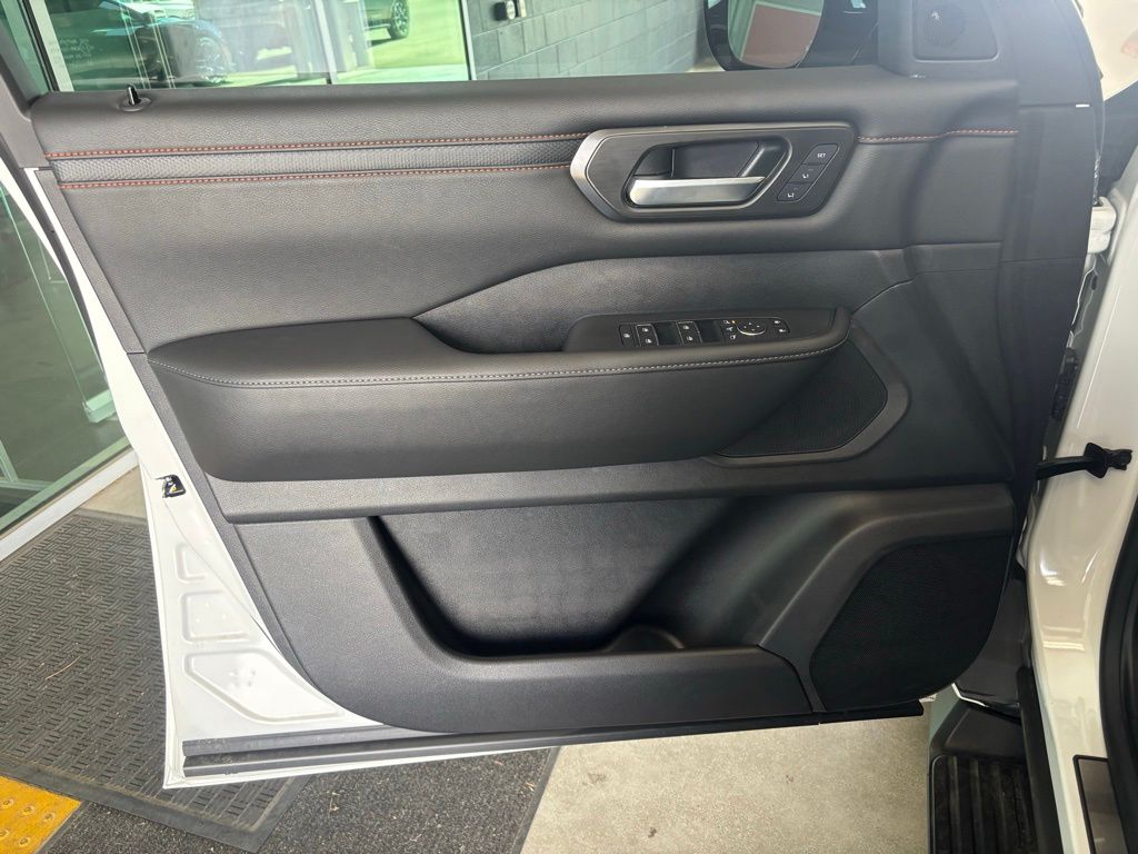 2026 Nissan Armada PRO-4X - Photo 18