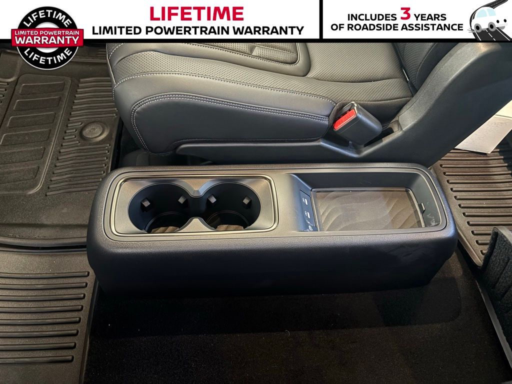 2026 Nissan Armada PRO-4X - Photo 38