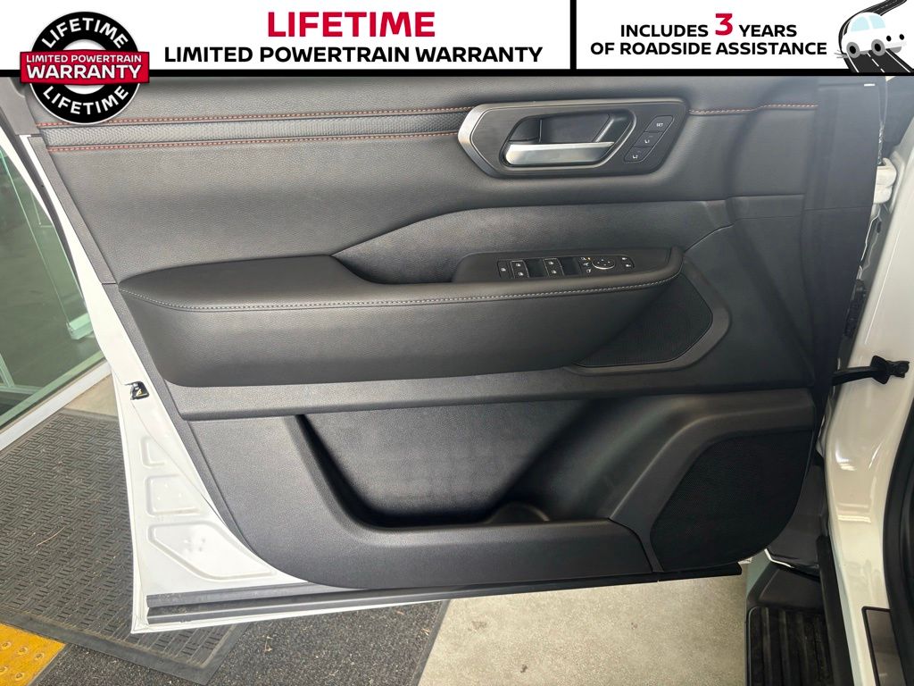 2026 Nissan Armada PRO-4X - Photo 18