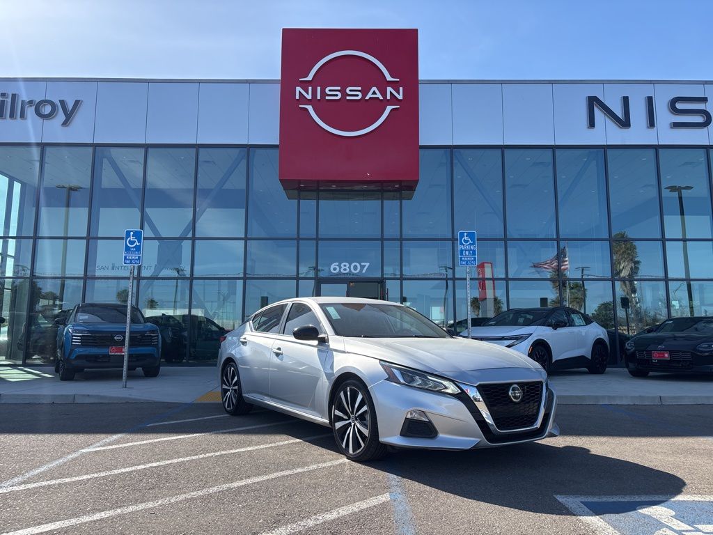 2020 Nissan Altima SR