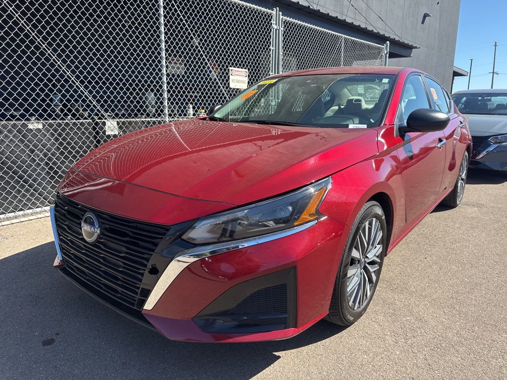 2025 Nissan Altima SV