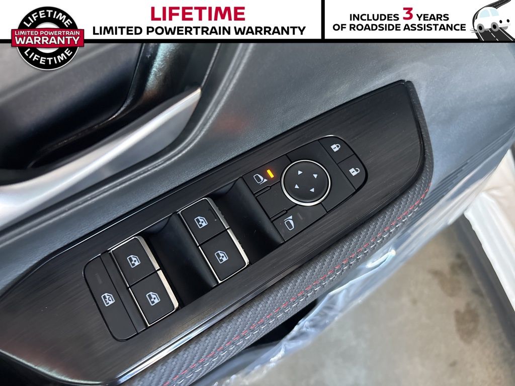 2025 Nissan Kicks SR AWD - Photo 14