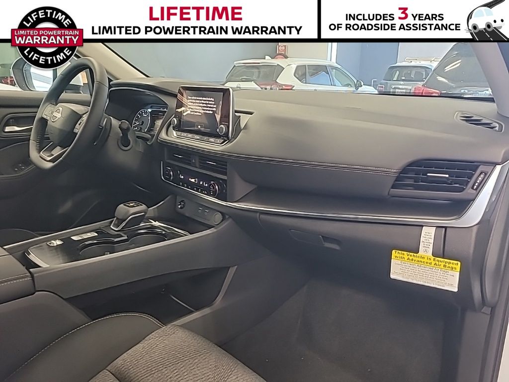 2025 Nissan Rogue SV - Photo 23