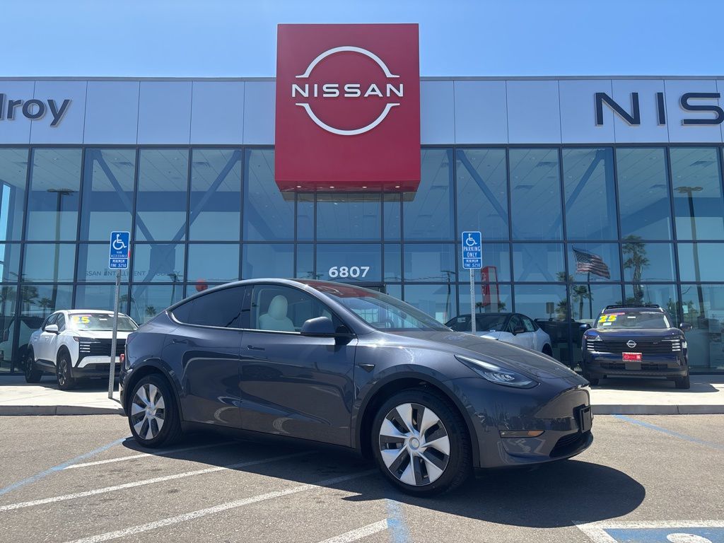 2021 Tesla Model Y Long Range Dual Motor All-Wheel Drive's photo