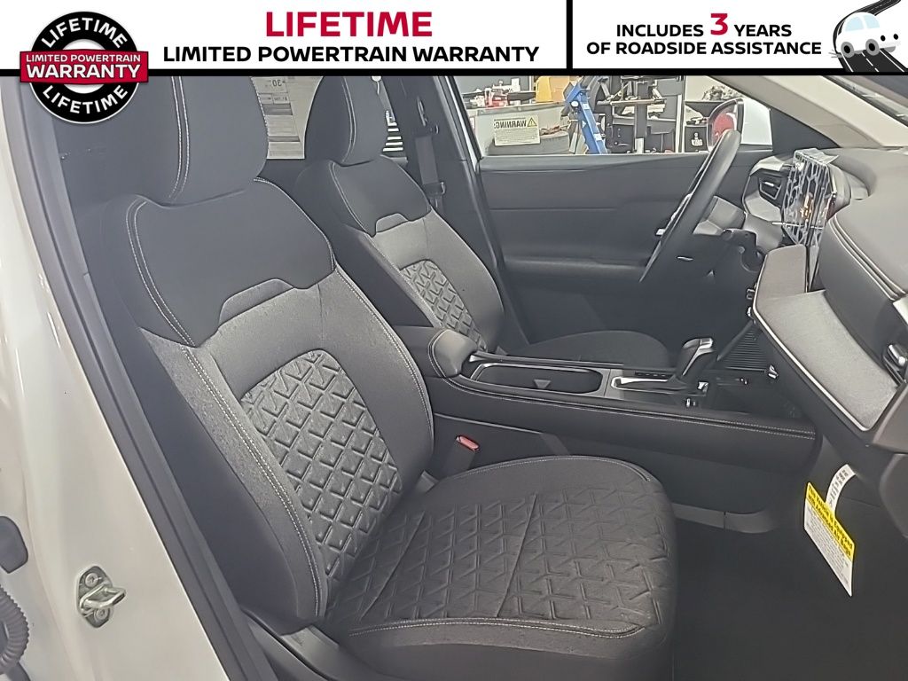 2025 Nissan Kicks SV AWD - Photo 22