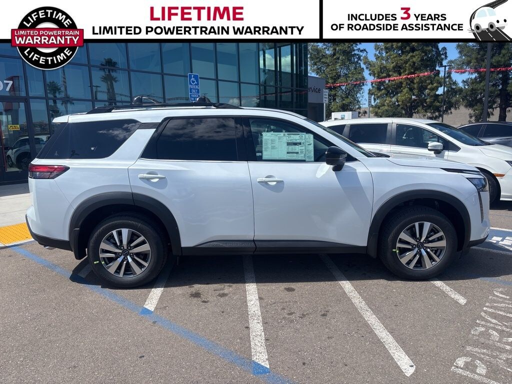 New 2026 Nissan Pathfinder SL SUV