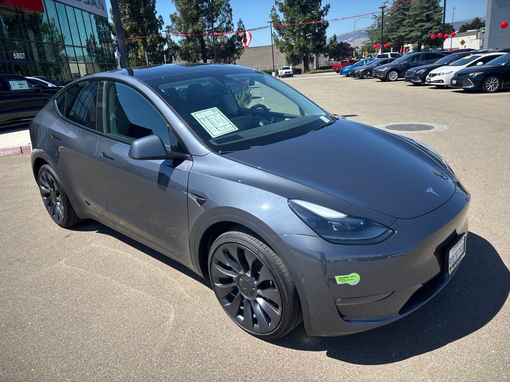 Used 2022 Tesla Model Y Long Range with VIN 7SAYGDEE6NF556593 for sale in Gilroy, CA